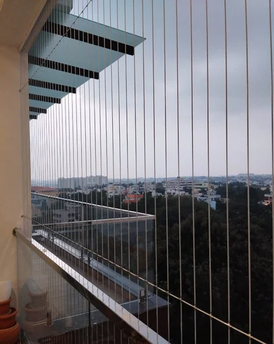 2mm-balcony-invisible-grill-500x500